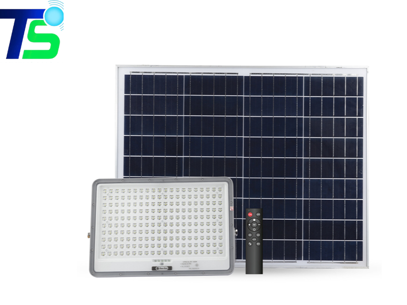 Đèn pha năng lượng mặt trời Rạng Đông 100W CP02.SL.RF