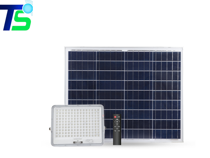 Đèn pha năng lượng mặt trời Rạng Đông CP02.SL.RF 70W